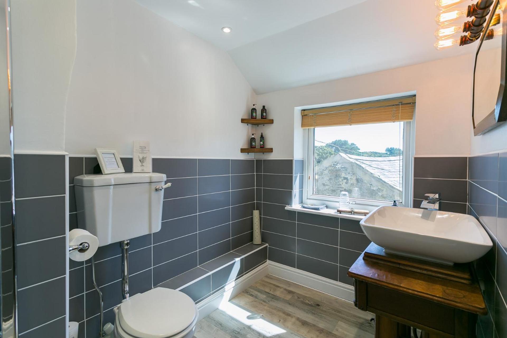 Tyn Llain B&B Llanfflewyn Ngoại thất bức ảnh